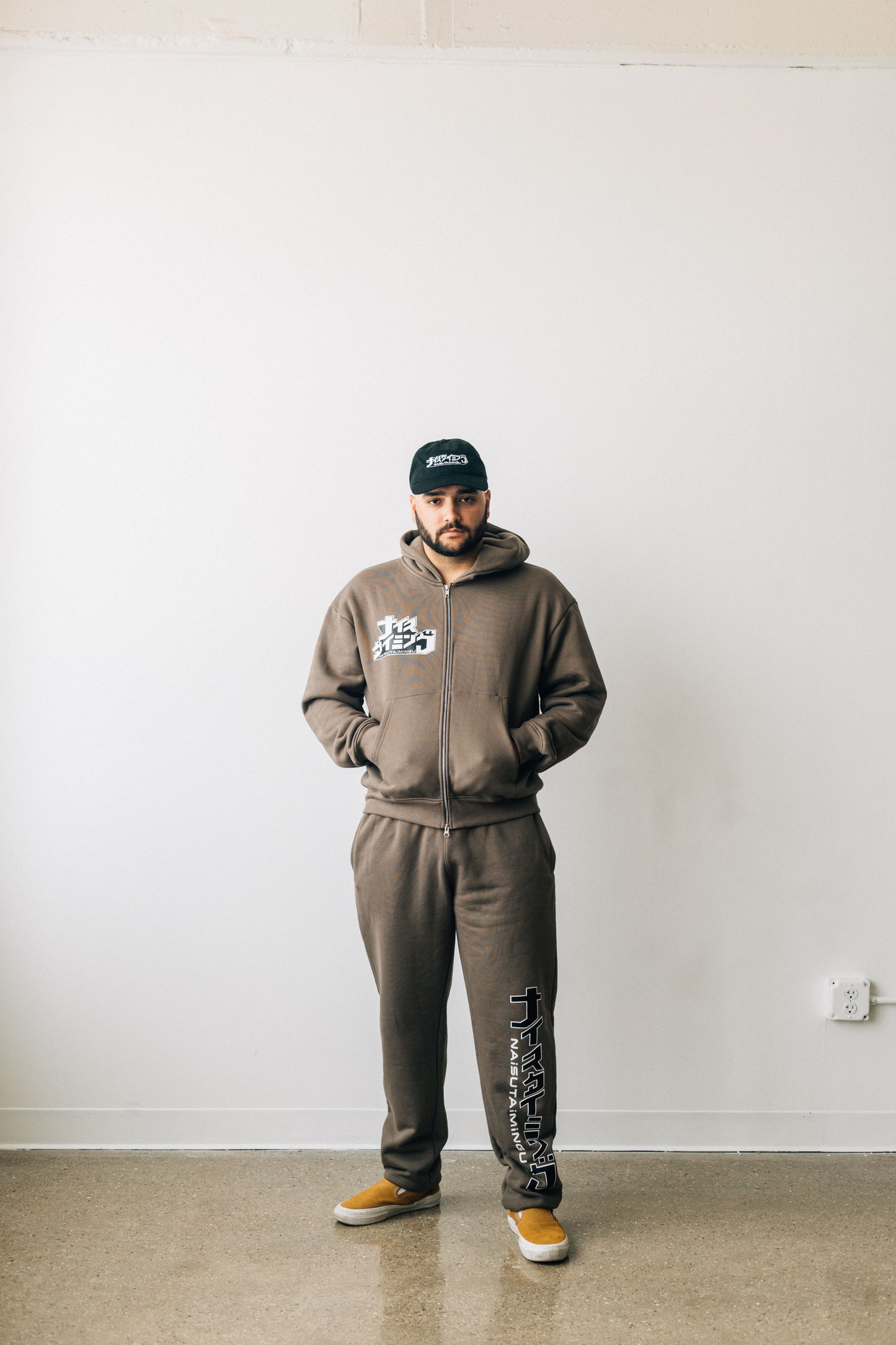 Natto Grey Sweatpants - Black Thread